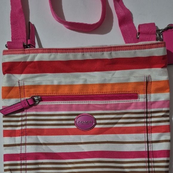 Coach Getaway Striped Crossbody Bag - Picture 2 of 5